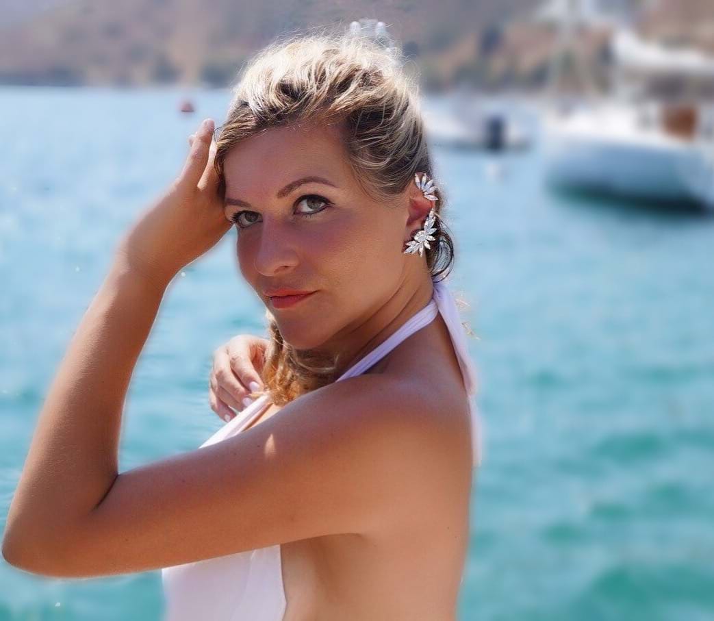 Jewellery worthy of sailing across the Mykonos waters.